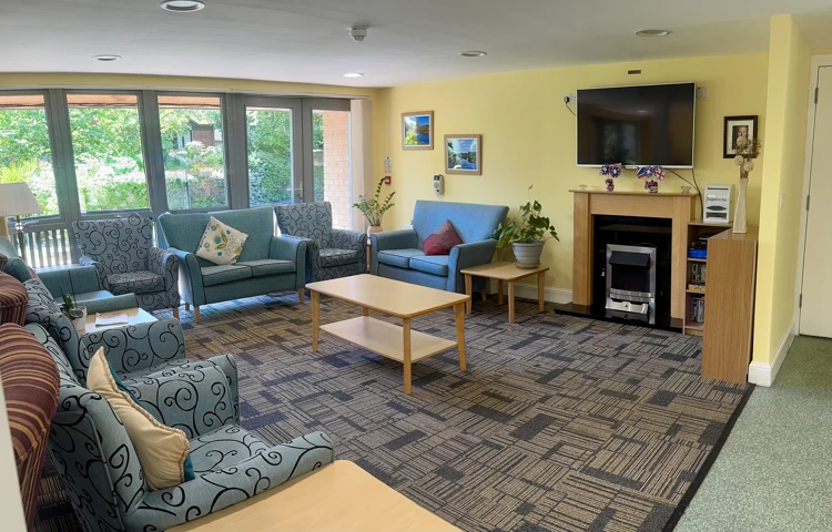 Abbeyfield Court, SO31 6BF Lounge 3
