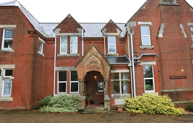 Front entrance at Abbeyfield House, Cowes PO31 8HA