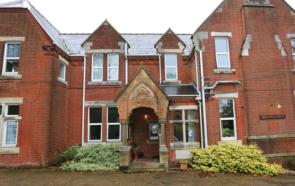 Front entrance at Abbeyfield House, Cowes PO31 8HA