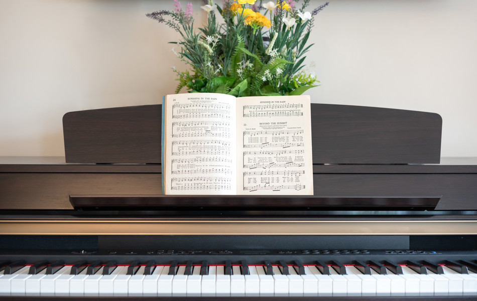 electric-piano-at Abbeyfield House, Lincoln LN1 3HJ