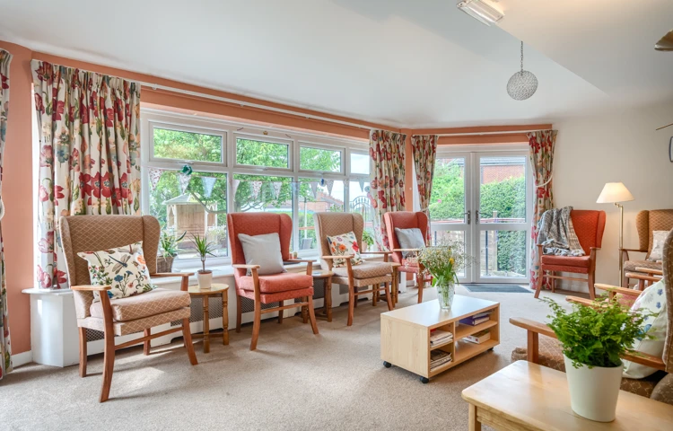 communal-lounge-area-at Abbeyfield House, Lincoln LN1 3HJ